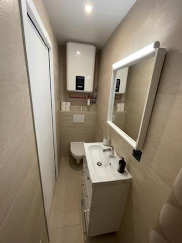 Saint-Germain-En-Laye: Grand Studio En Centre Ville A 2 Minutes Du Rer Екстериор снимка