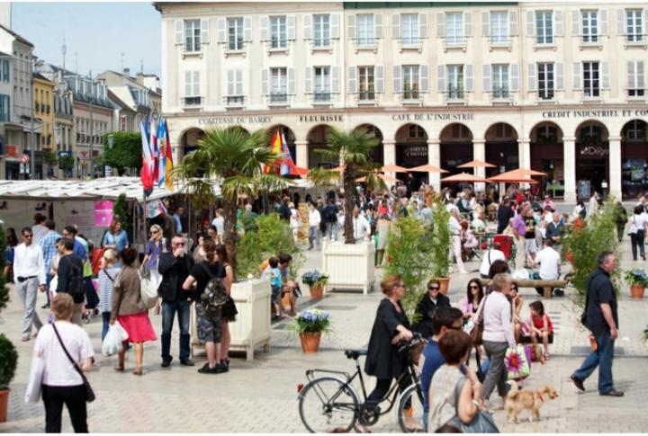 Saint-Germain-En-Laye: Grand Studio En Centre Ville A 2 Minutes Du Rer Екстериор снимка